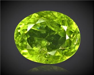Natural Peridot Certified 5.71 CTS (9524)